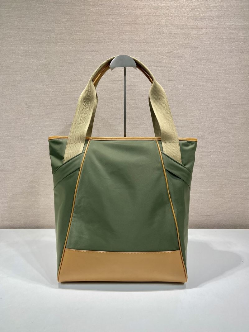 Pra*a tote bags
